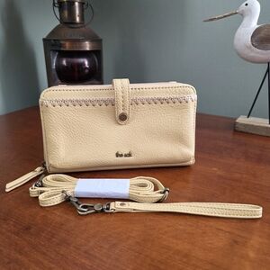 The Sak Iris Smartphone Wallet Yellow Leather Crossbody Bag NWOT